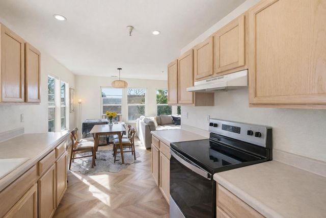 110 Library Lane, Santa Cruz, CA 95062