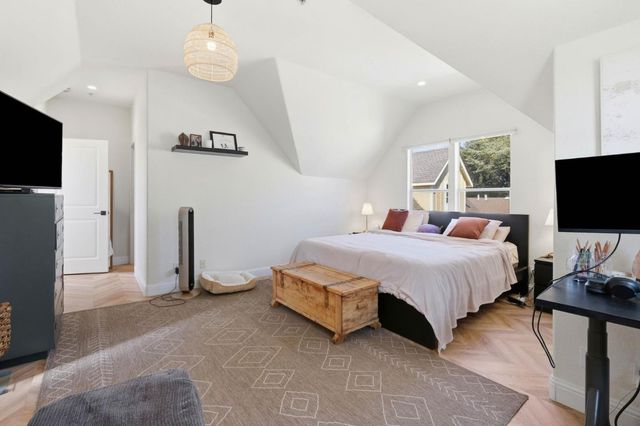 110 Library Lane, Santa Cruz, CA 95062