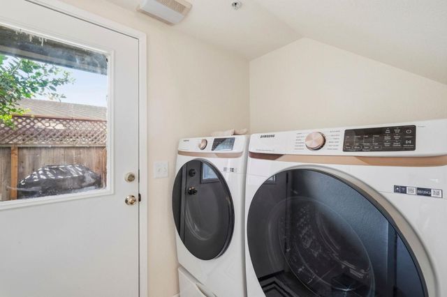 110 Library Lane, Santa Cruz, CA 95062