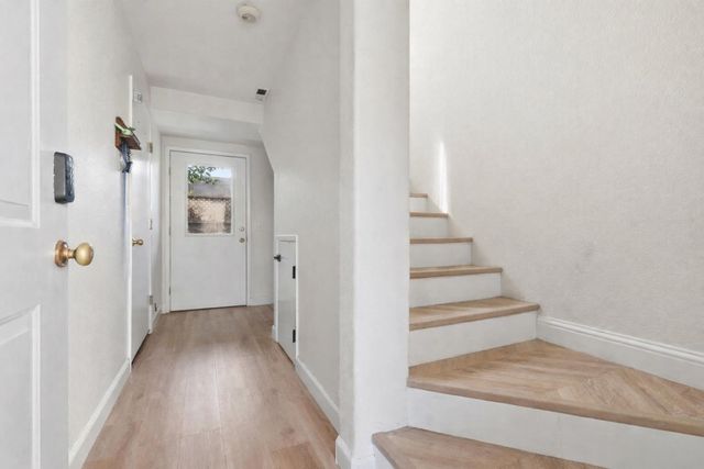 110 Library Lane, Santa Cruz, CA 95062