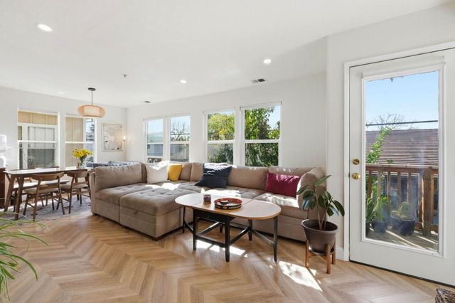 110 Library Lane, Santa Cruz, CA 95062