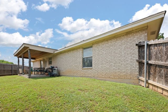 1105 Ashwood Court, Cleburne, TX 76033