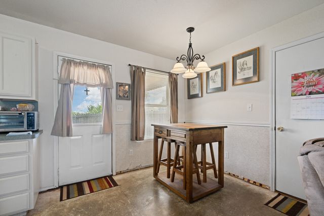 1105 Ashwood Court, Cleburne, TX 76033