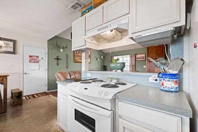 1105 Ashwood Court, Cleburne, TX 76033