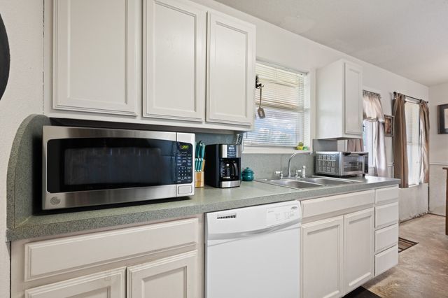 1105 Ashwood Court, Cleburne, TX 76033