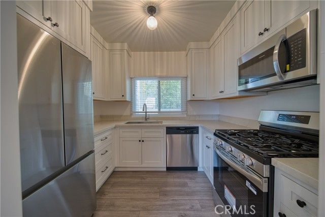 926 Manhattan Beach Blvd A, Manhattan Beach, CA 90266