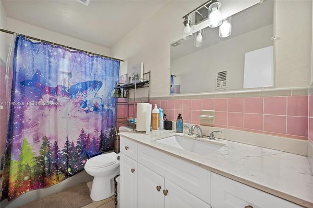 923 N 16th Ct, Hollywood, FL 33020