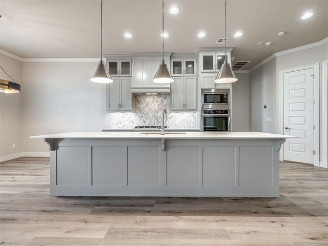 2040 Asaro Way, Edmond, OK 73034