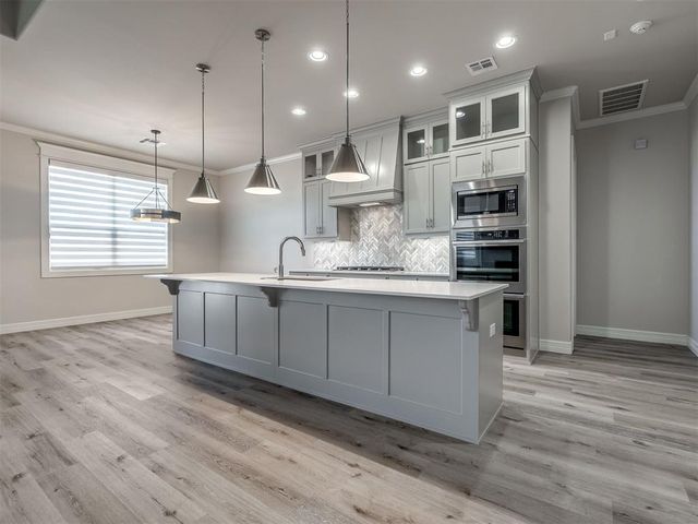 2040 Asaro Way, Edmond, OK 73034