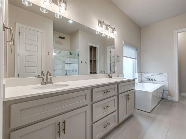 2040 Asaro Way, Edmond, OK 73034