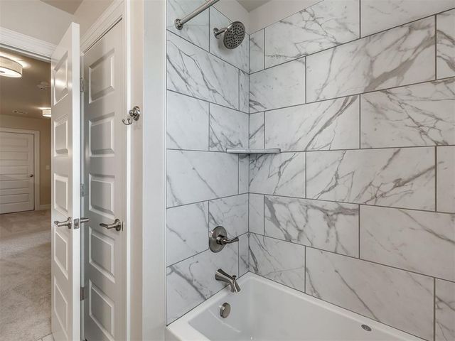 2040 Asaro Way, Edmond, OK 73034