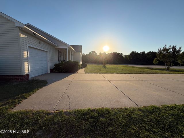 3055 Falcon Court, Deep Run, NC 28525