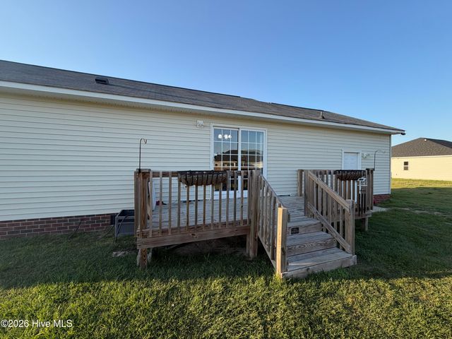 3055 Falcon Court, Deep Run, NC 28525