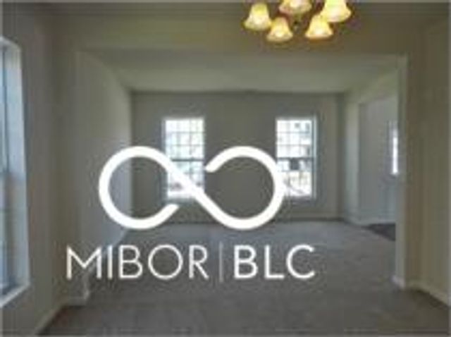 6314 Silver Leaf Drive, Zionsville, IN 46077