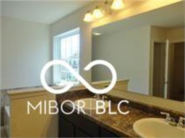 6314 Silver Leaf Drive, Zionsville, IN 46077