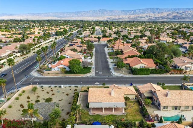 79575 Star Flower Trail, La Quinta, CA 92253