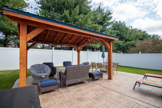2830 ALEXANDRA Drive, Millcreek, PA 16506