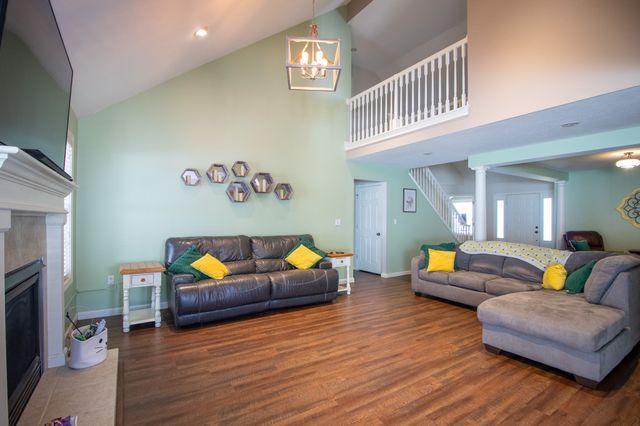 2830 ALEXANDRA Drive, Millcreek, PA 16506