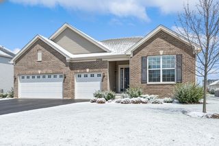 2096 Country Hills Drive, Yorkville, IL 60560