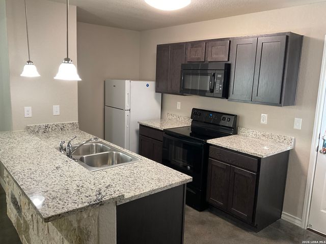 578 Misty Gln, Canyon Lake, TX 78133