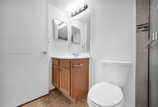 7640 Westwood Drive 404, Tamarac, FL 33321