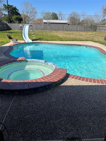 3419 Kathleen Drive, Mont Belvieu, TX 77523