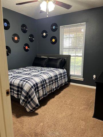 3419 Kathleen Drive, Mont Belvieu, TX 77523