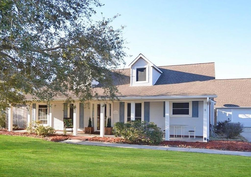 3419 Kathleen Drive, Mont Belvieu, TX 77523