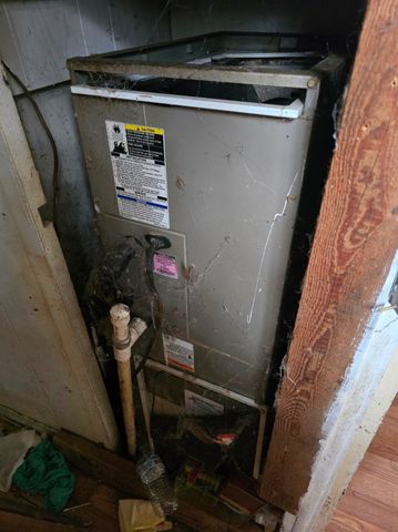 103 Pine Bloom Boulevard, Gun Barrel City, TX 75156