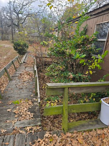 103 Pine Bloom Boulevard, Gun Barrel City, TX 75156