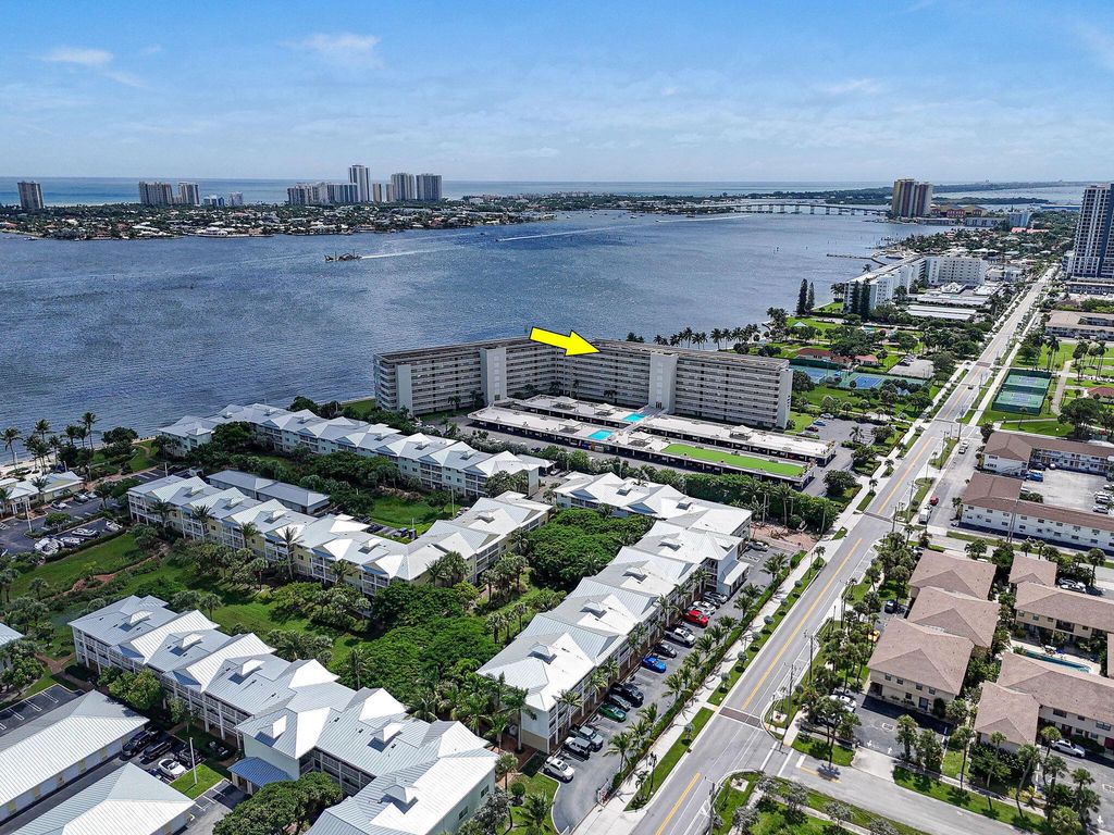 801 Lake Shore Drive 811, Lake Park, FL 33403