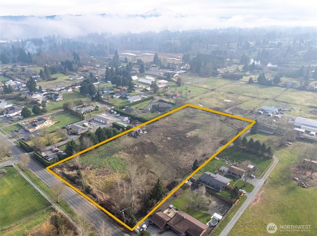 11104 8th Street E, Puyallup, WA 98372