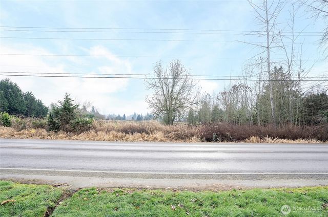 11104 8th Street E, Puyallup, WA 98372