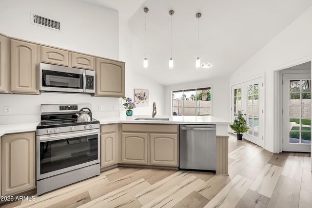 1360 W Folley Street, Chandler, AZ 85224