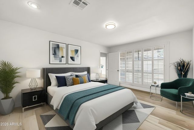 1360 W Folley Street, Chandler, AZ 85224