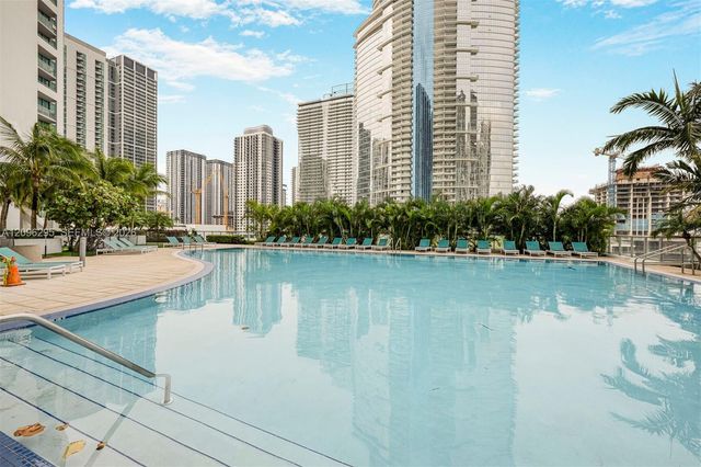 888 Biscayne Boulevard 4701, Miami, FL 33132
