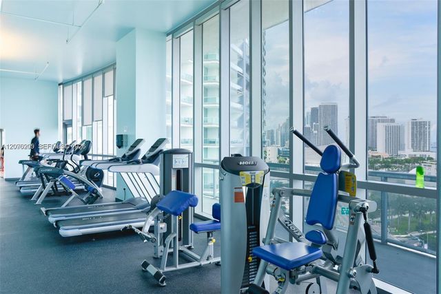 888 Biscayne Boulevard 4701, Miami, FL 33132