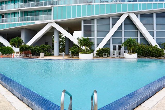 888 Biscayne Boulevard 4701, Miami, FL 33132