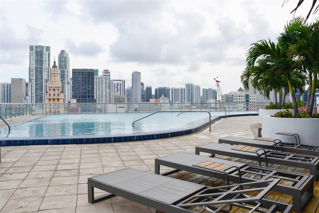 888 Biscayne Boulevard 4701, Miami, FL 33132