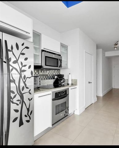 888 Biscayne Boulevard 4701, Miami, FL 33132