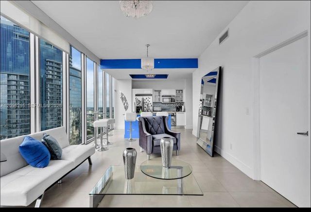 888 Biscayne Boulevard 4701, Miami, FL 33132