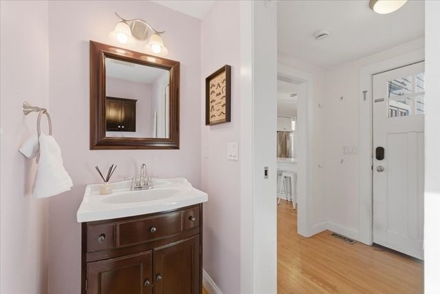 90 Willow St, Westwood, MA 02090