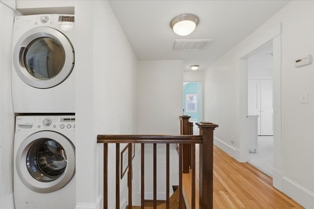 90 Willow St, Westwood, MA 02090