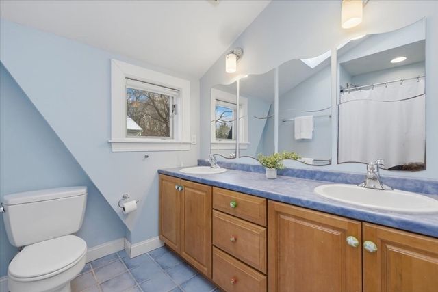 90 Willow St, Westwood, MA 02090