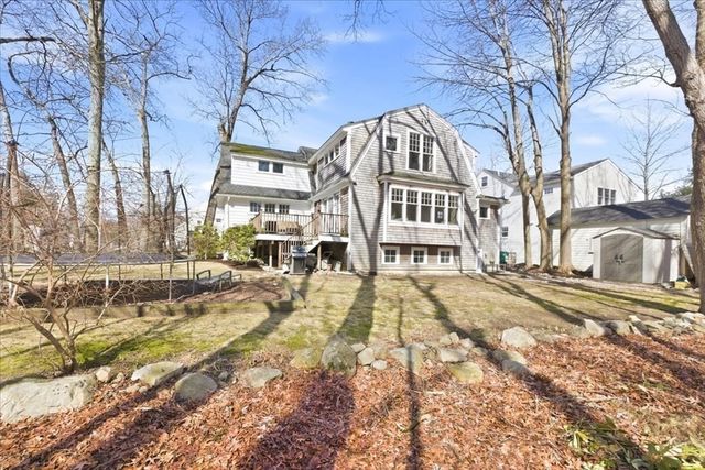 90 Willow St, Westwood, MA 02090