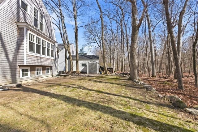 90 Willow St, Westwood, MA 02090