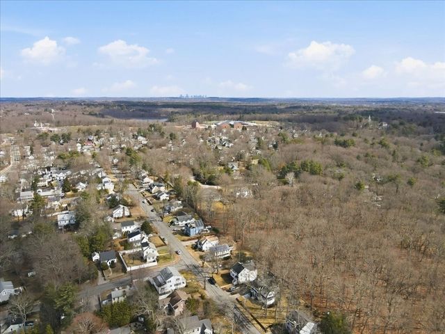 90 Willow St, Westwood, MA 02090