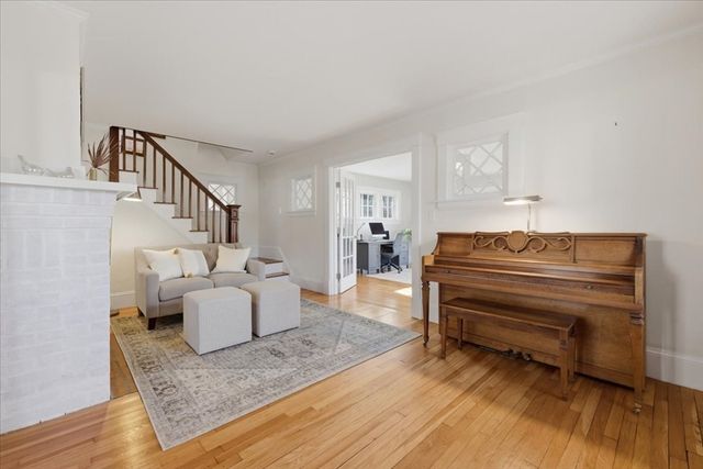 90 Willow St, Westwood, MA 02090