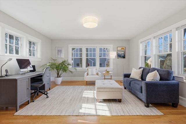 90 Willow St, Westwood, MA 02090