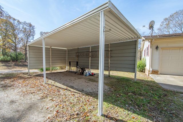 16040 Hwy 69, Savannah, TN 38372